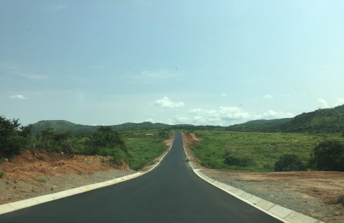 安哥拉EN320国道 - Rio Cuchila/Lucala 道路修复工程项目